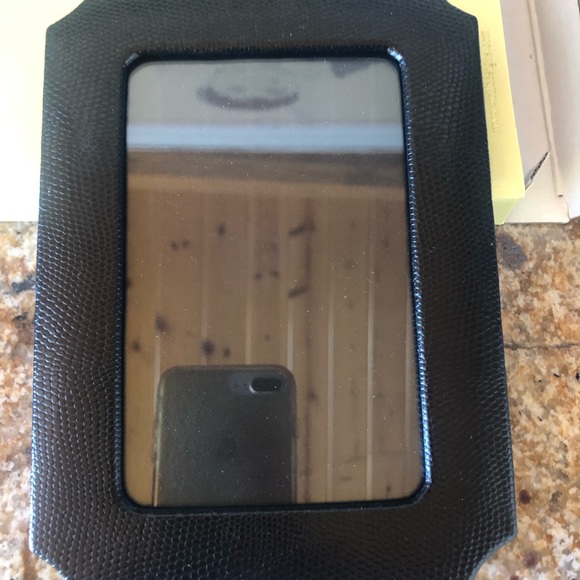 Wolf vintage leather frames for 4x6” photo - Picture 3 of 9